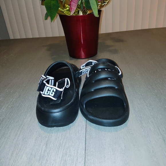 Ugg Slides - Picture 2 of 2